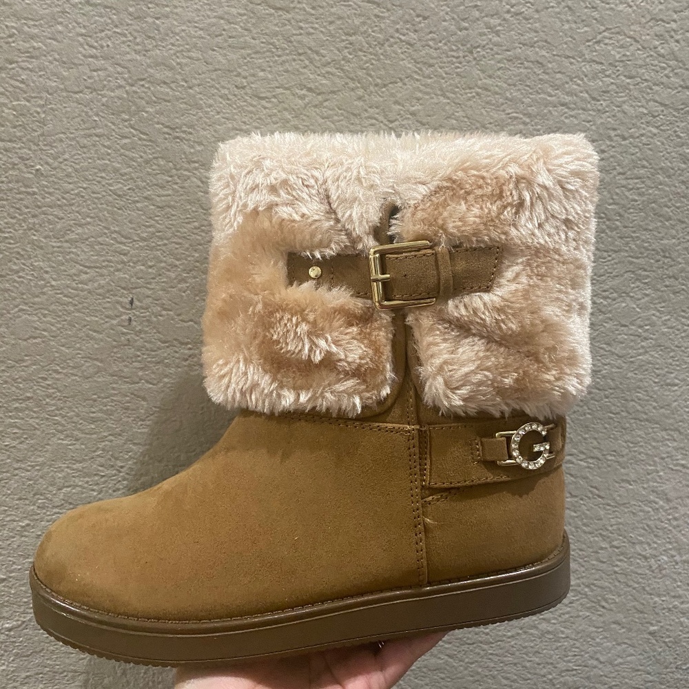☕️G by Guess Faux Fur Winter Boots